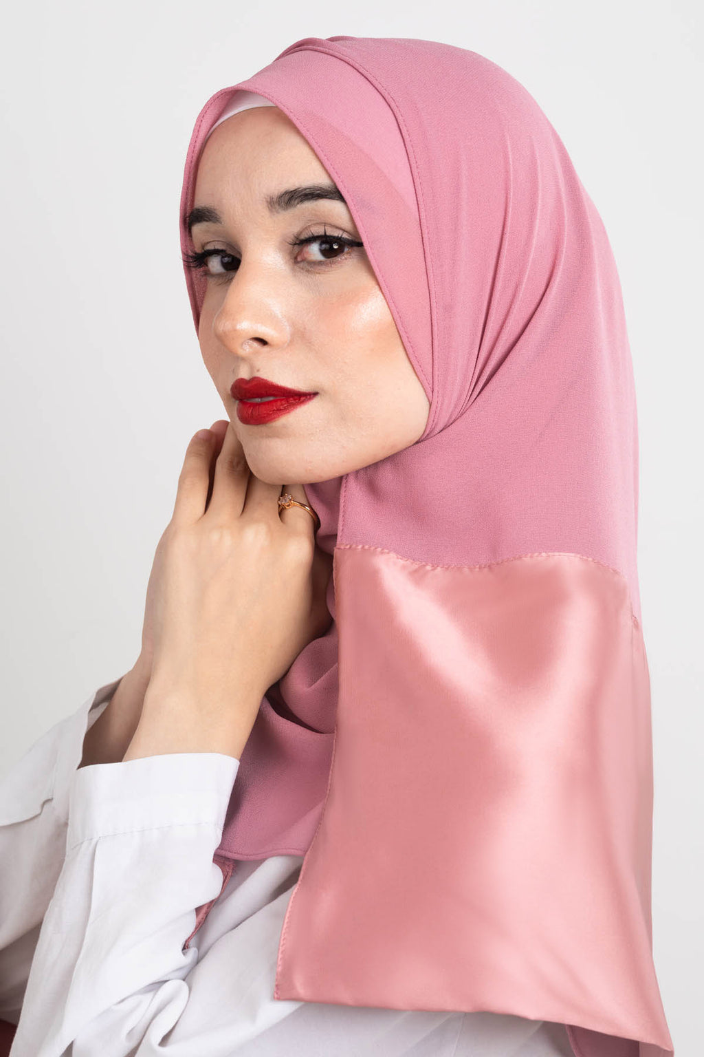 Soft Berry - Satin Edged Hijab – Aayla Hijabs